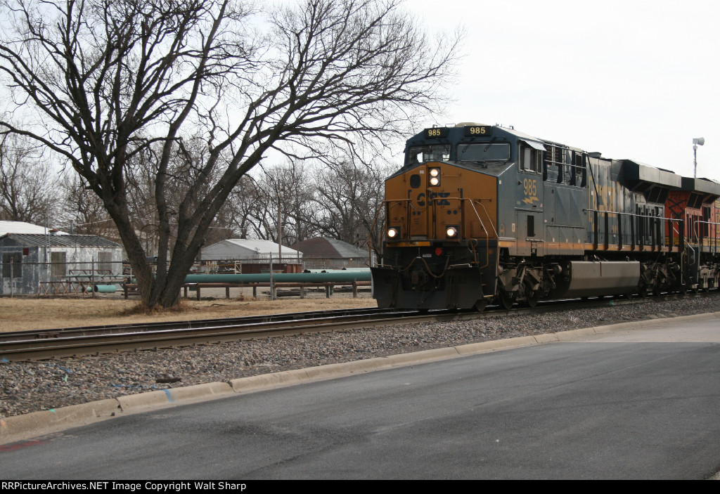 CSX 985